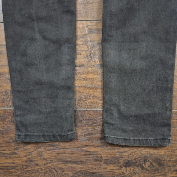 Seven7 Women's Tummyless Mid Rise Slimming Skinny Jean Black Size 10 - Picture 8 of 11